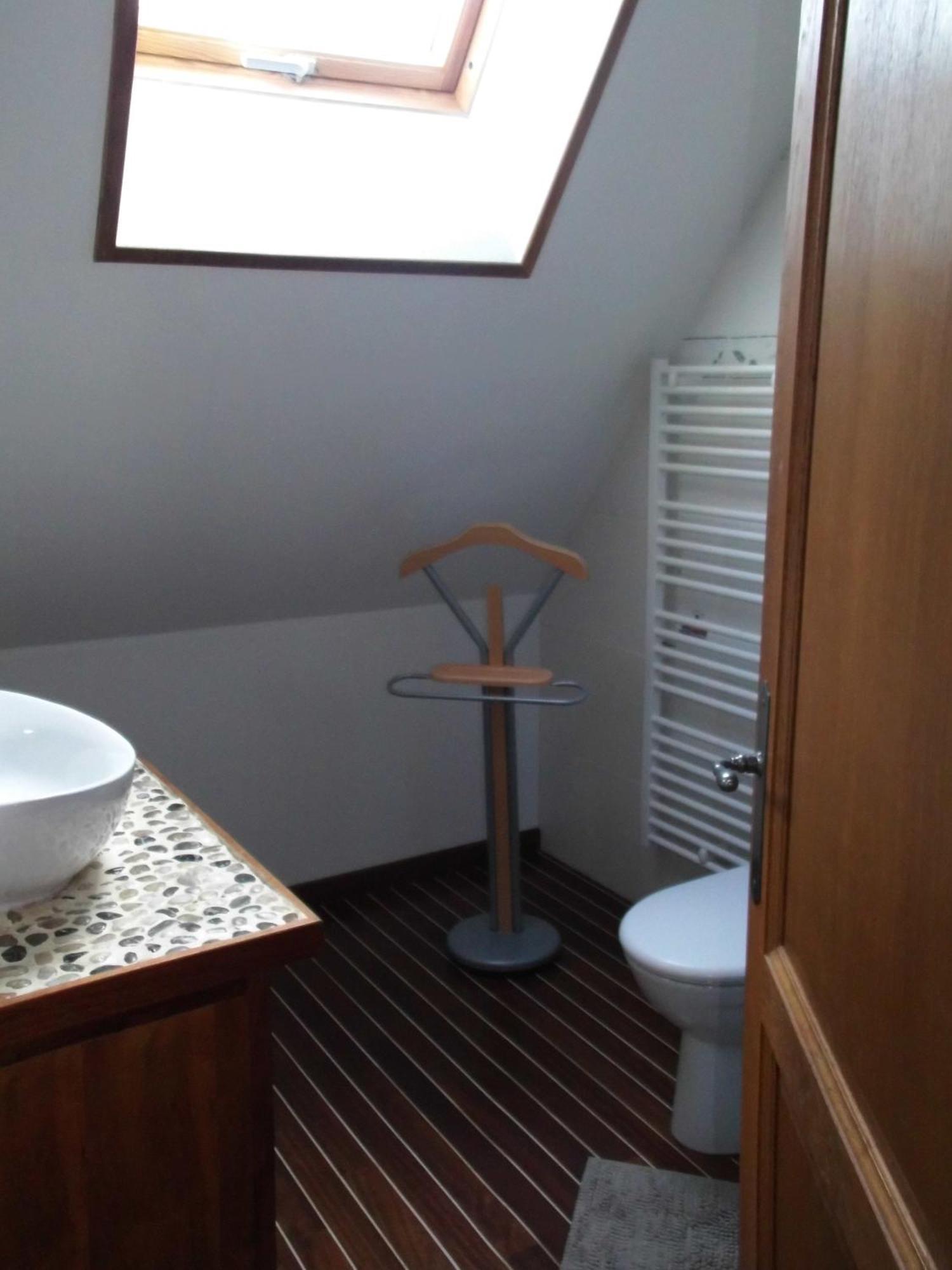 Le Clos Des Tilleuls D Day Home, Chambres D'Hotes, Suite Avec Sauna Privatif, Suite Avec Balneotherapie Privative, En Supplement Option Spa Bain A Remous La Vendelée Δωμάτιο φωτογραφία